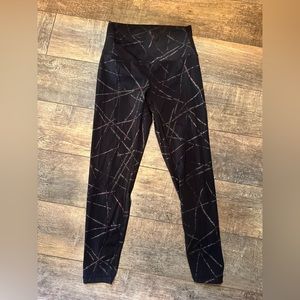 ZYIA Abstract Silver Leggings Size 4 EUC